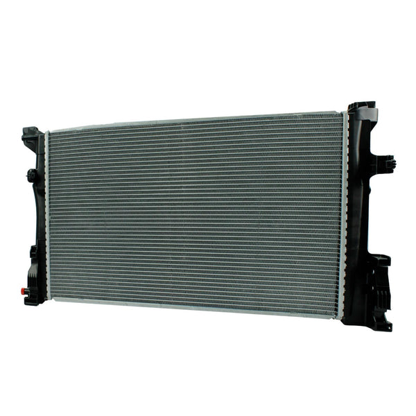 Radiador Automotriz Mercedes Benz CLA250 14-20