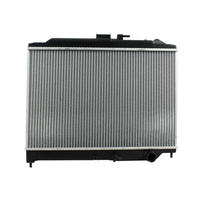 Radiador Automotriz Nissan Urvan 08-15 26mm Tubo Soldado