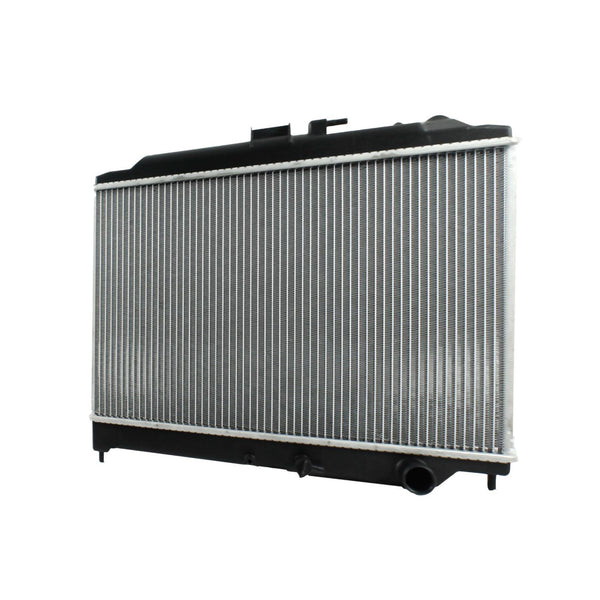 Radiador Automotriz Nissan Urvan 08-15 26mm Tubo Soldado
