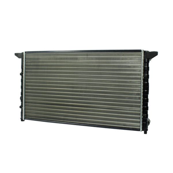 Radiador Automotriz Volkswagen Golf Jetta Derby Cabriolet Cabrio T/M 92-02 34mm Aluminio M